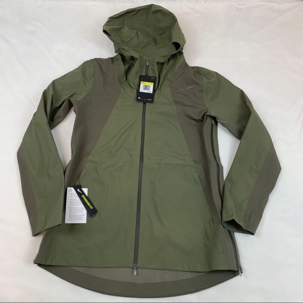 Nike‎ Women's Nike Aeroshield Running Jacket green